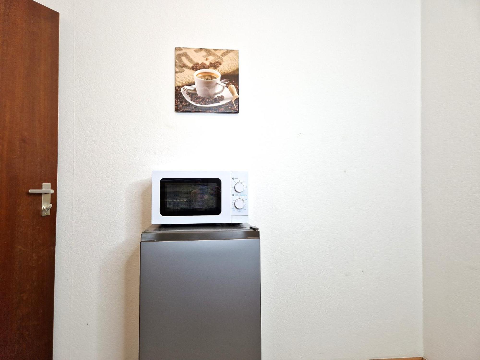 Meribu H1 Wohnung Fuer Monteure Und Arbeiter Gelsenkirchen Bagian luar foto